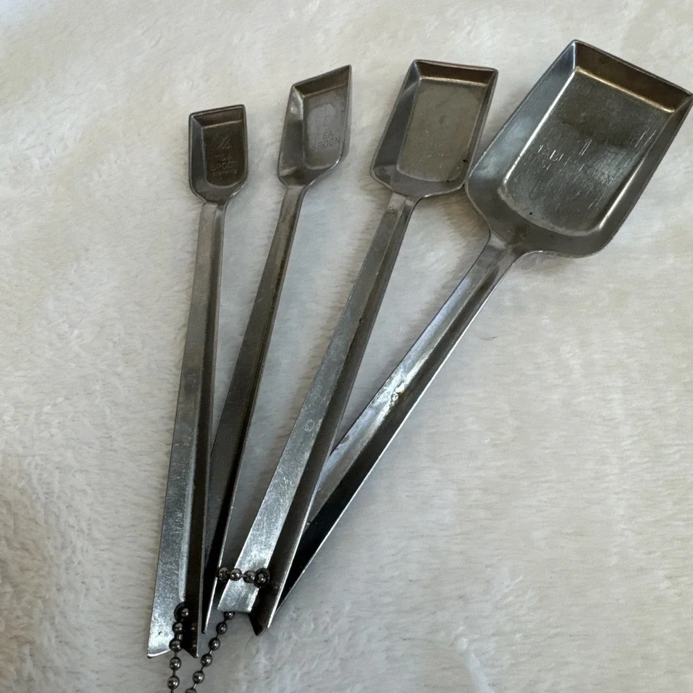 Ekco Flint Vintage Stainless‎ Steel Measuring Spoons Set of 4 USA Shovel Style